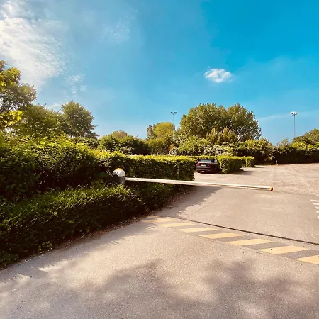 Mc Tourisme - Splendide & Cosy Avec Piscine, Tennis & Parking Lägenhet