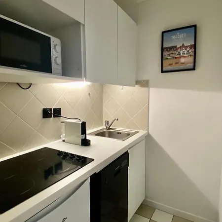 Mc Tourisme - Splendide & Cosy Avec Piscine, Tennis & Parking Apartment
