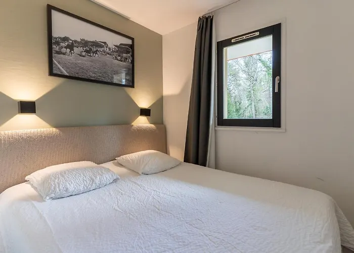 Lägenhet Mc Tourisme - Splendide & Cosy Avec Piscine, Tennis & Parking